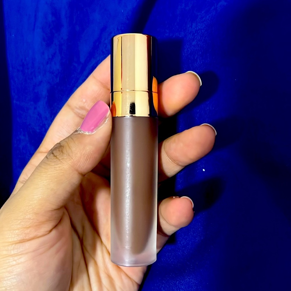 Velvet Stay Lip Paint